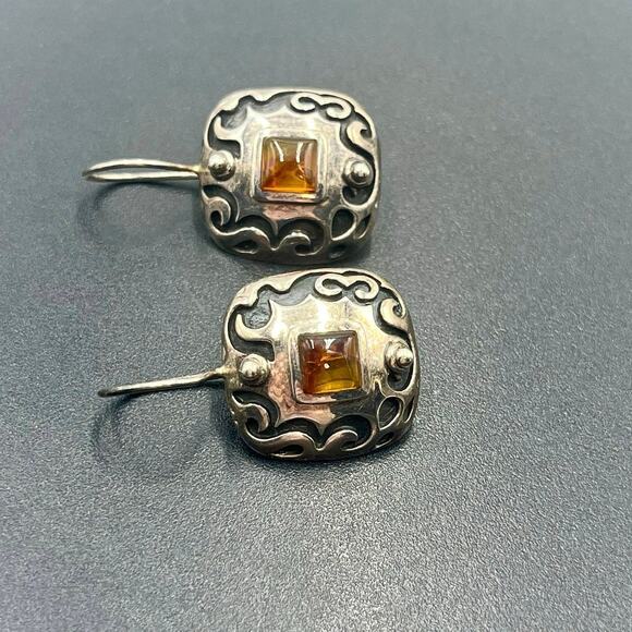 Silpada Sterling 925 Silver Square Bezel Scroll Amber
Earrings W0911 - Picture 1 of 12